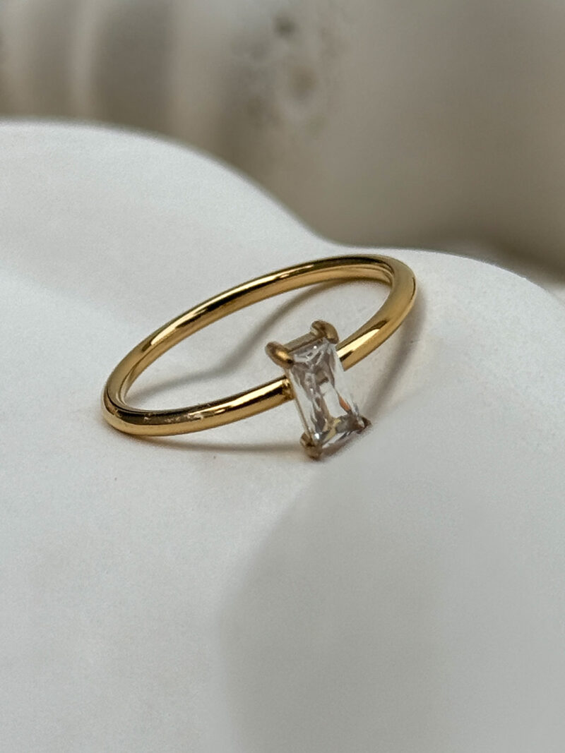 Crystal Ring
