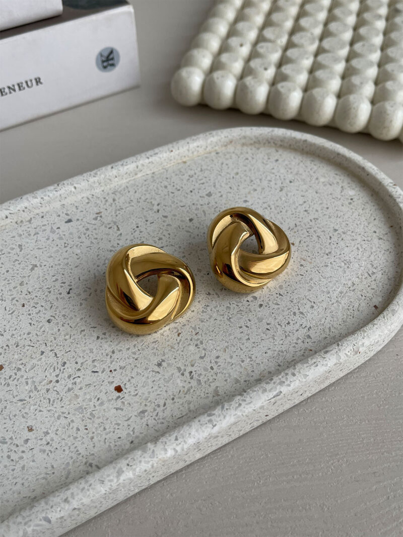 Éclat stud earrings